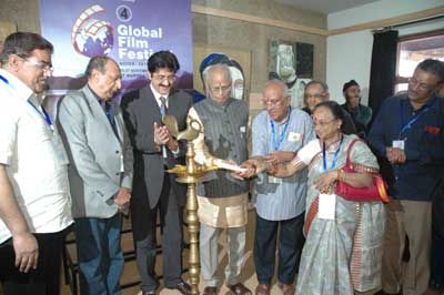 Art Exhibition of Tapan Dash inauguartion By Tinu Anand