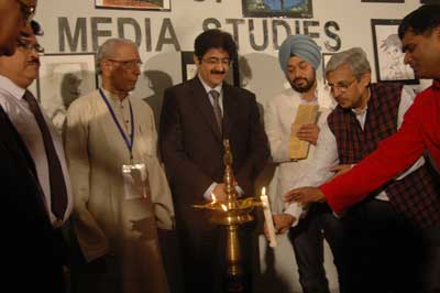 Inauguration of exhibition of posters on animation