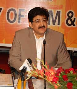 Confidence comes from Knowledge –Sandeep Marwah