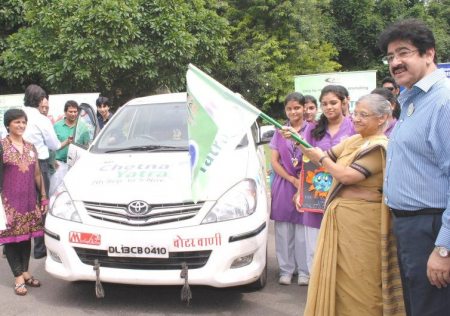 “CHETNA YATRA 8” flagged Off By Sheila Dixit