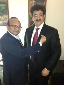 Sandeep Marwah Honored By Indian Ambassador in Nigeria