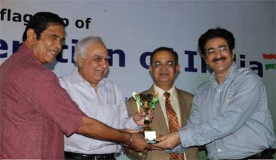 Sandeep Marwah Honored With Jai National Award By HRD Minister