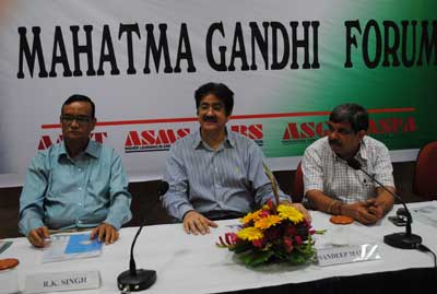 Mahatma Gandhi Forum Celebrates World Smile Day