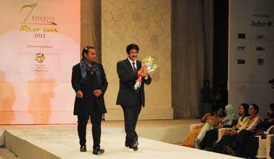 Sandeep Marwah on Fashion Ramp To Propagate Save The Girl Child