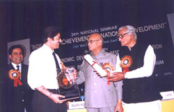 RASHTRIYA UDYOG RATAN AWARD FOR – SANDEEP MARWAH