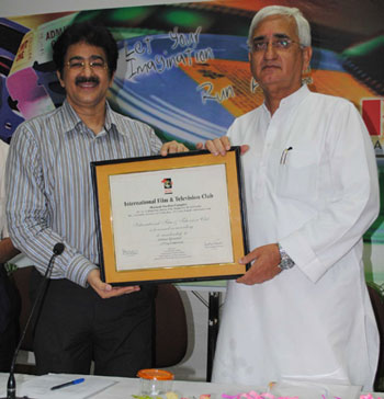 Never Forget Your Base –Salman Khurshid At AAFT