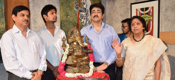 Exhibition of Sculptures at AAFT