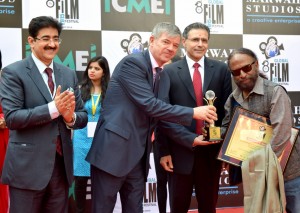 Ketan Mehta Honored at 8th GFFN
