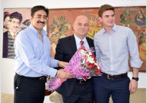 Sandeep Marwah With Amir Muharemi