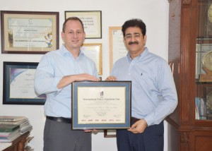Sandeep Marwah Honored Jeff Burke With IFTC Membership
