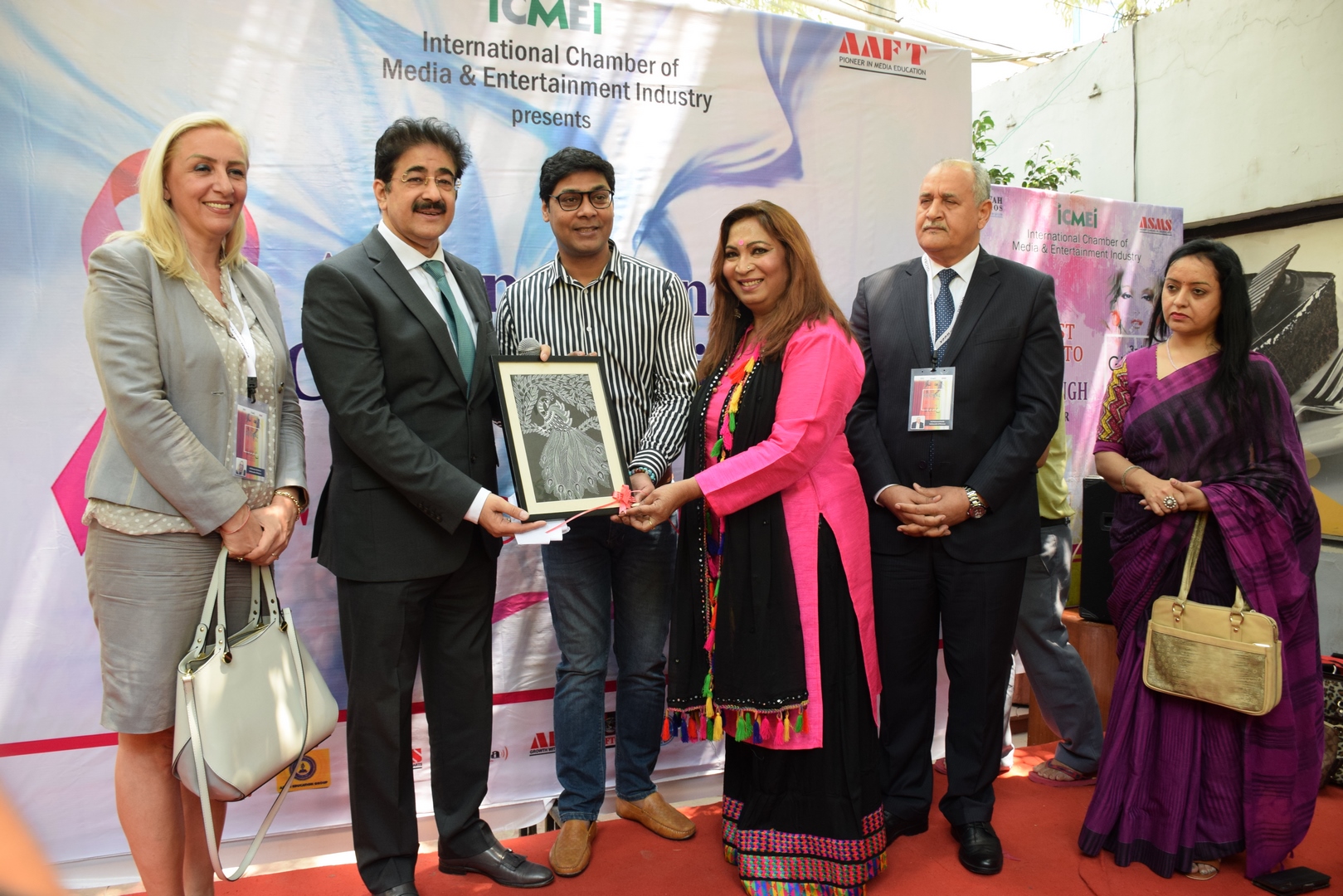 3rd GF&DW 2019-Signature Campaign to Support Armed Forces-Dr. Sandeep Marwah & Guests