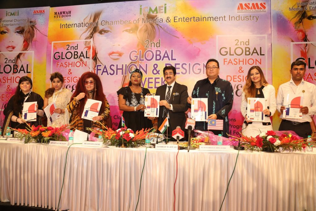 2nd GLOBAL FASHION & DESIGN WEEK  Inaugural Ceremony 1E Dr. Sandeep Marwah, President AEG,H E Mr. Dato Hidayat Abdul Hamid, Ms. Deepti Chhibber, Mr Shailender Sharma