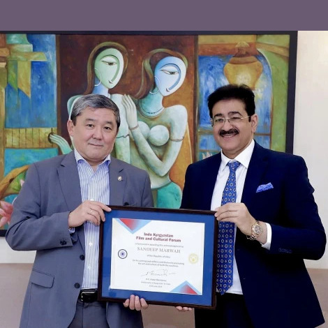 Sandeep Marwah Honoured by Embassy of Kyrgyzstan