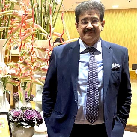 Sandeep Marwah Encourages Promotion of Performing and Fine Arts in India