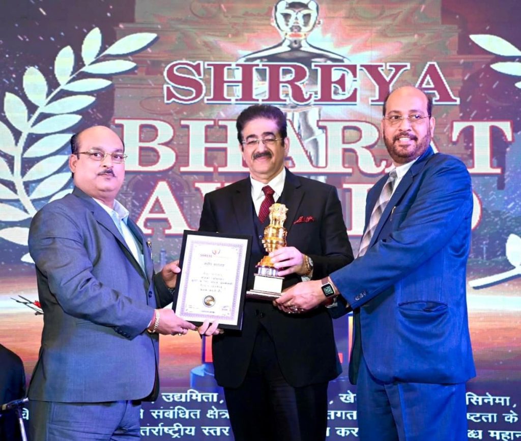 Sandeep Marwah Appreciated for Establishing First Film University of Republic of India