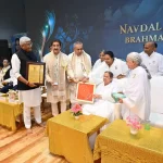 Dr. Sandeep Marwah Honoured with “Jewel of Bharat” Award by Brahma Kumaris at Mount Abu for 13 World Records in Art and Culture